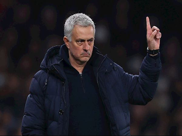 Bóng đá QT trưa 28/12: Mourinho chỉ trích Spurs thiếu tham vọng