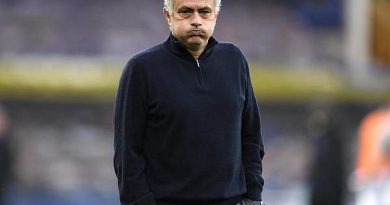 Tin bóng đá tối 22/4: Mourinho bị sa thải, trò cưng khuyên thật lòng