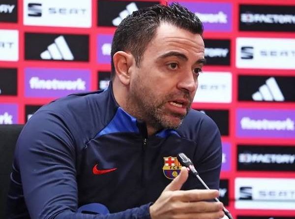 Tin bóng đá 13/2: HLV Xavi chỉ trích hàng công khủng của Barca