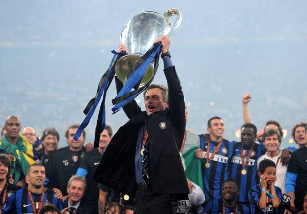HLV Mourinho vô địch C1