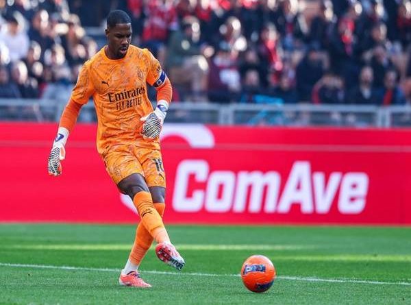 Tin AC Milan: AC Milan lên kế hoạch gia hạn với Mike Maignan